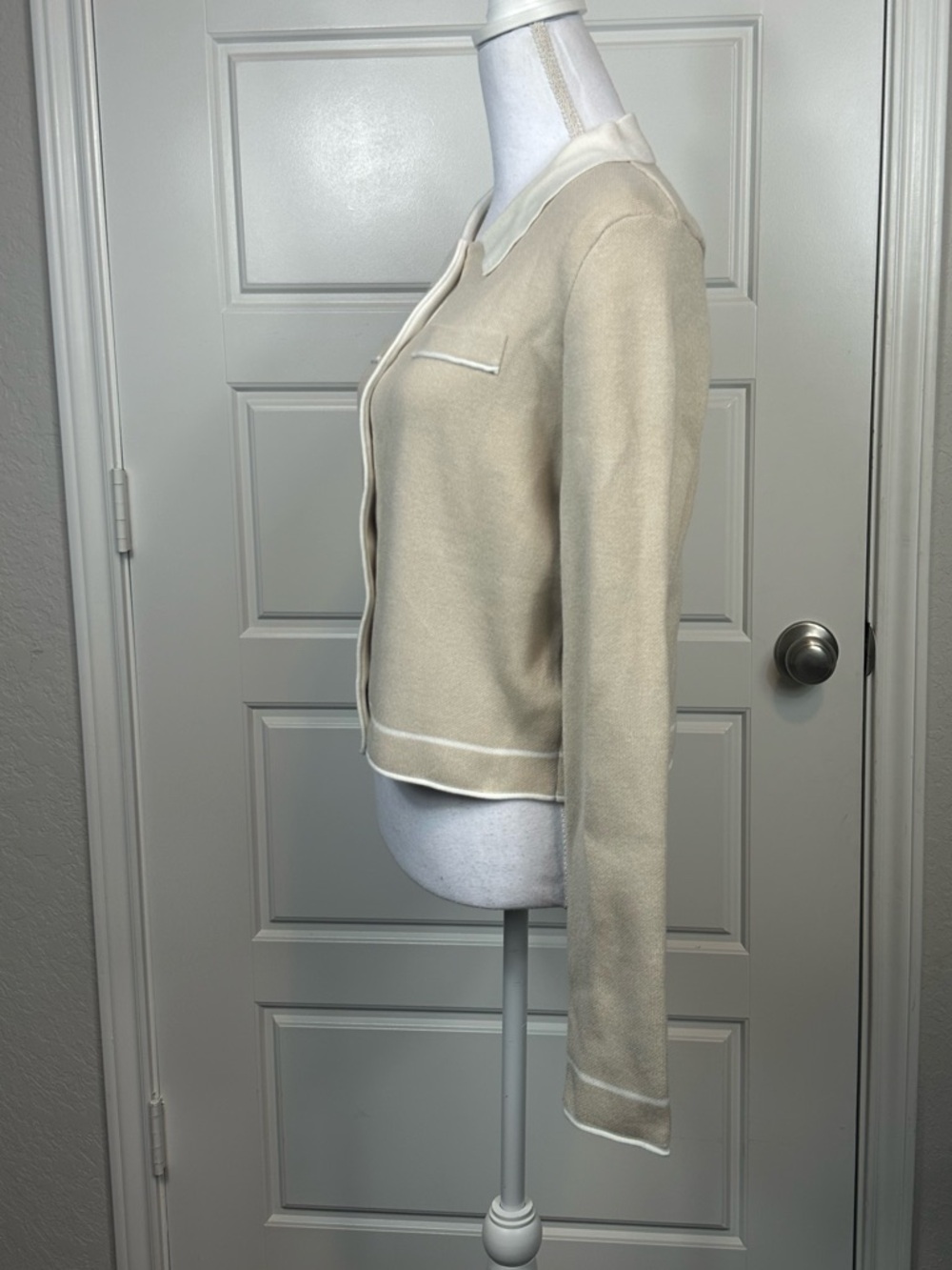 Emerson Lang Young Contemporary Classic Polo Beige Cardigan Sweater Size Large - Picture 4 of 11